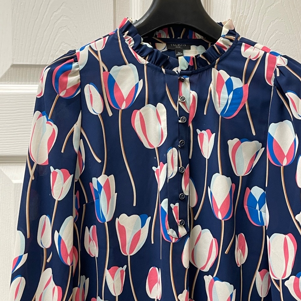 Talbots Womens Size Large Petite Navy Blue Tulips Print Ruffle Trim Popover‎ Top